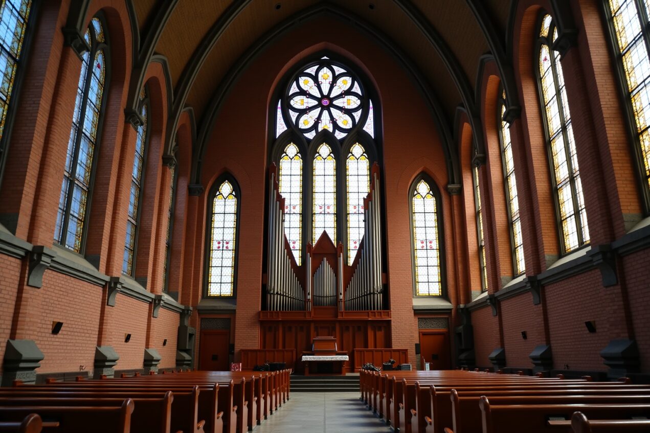 Herz-Jesu-Kirche (Berlin-Prenzlauer Berg)-Titel