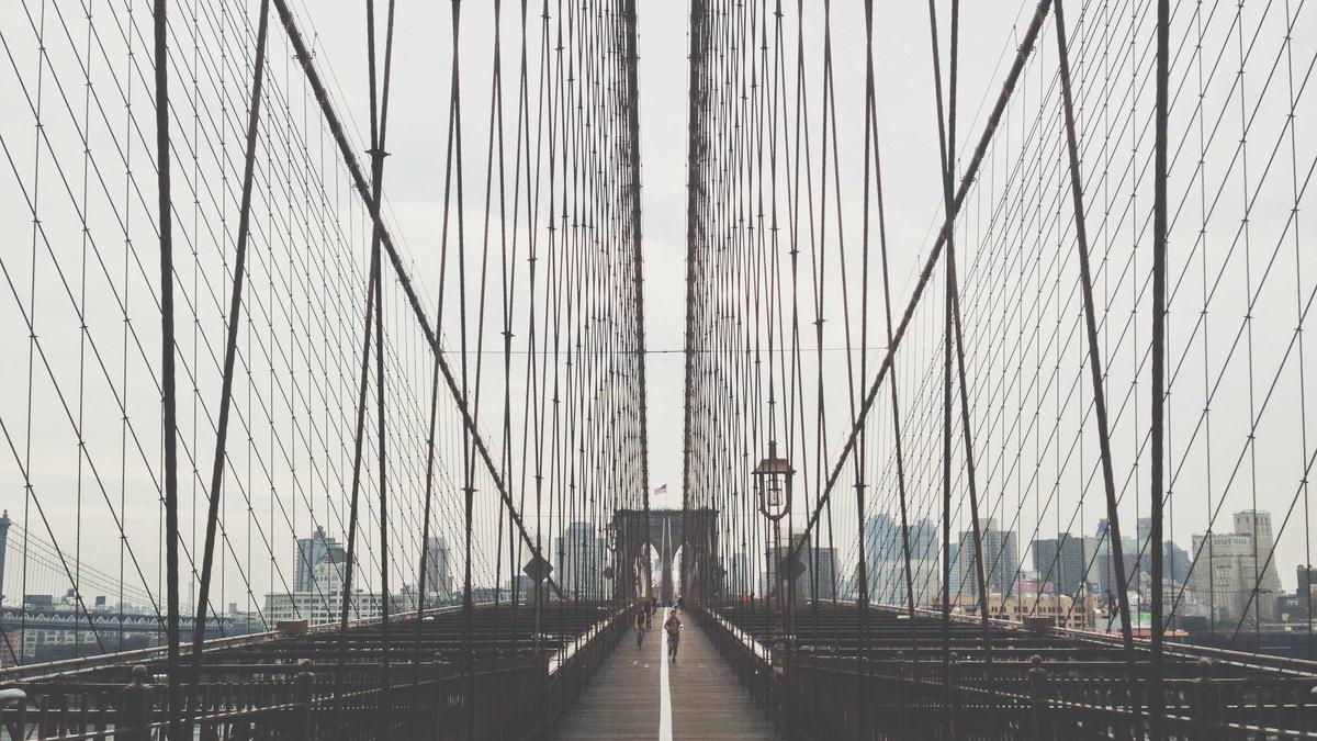 Detailansicht: Gabriela Berlingeri Bad Bunny